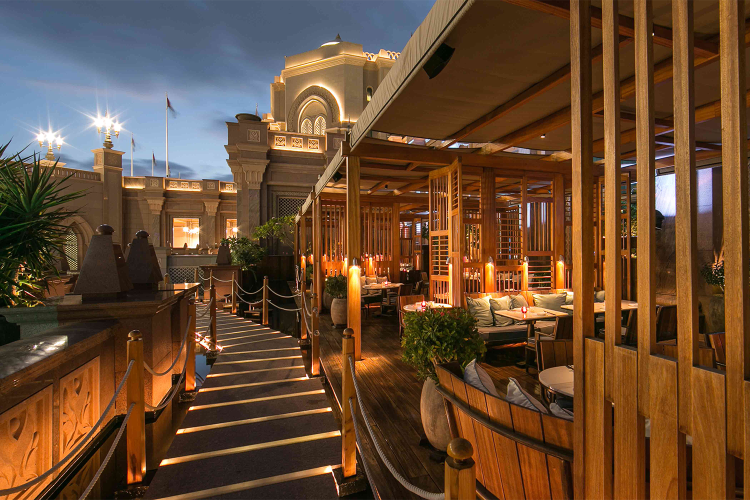 El Gran Premio de Abu Dhabi: Lujo, Ocaso y el Secreto Natural del Desierto